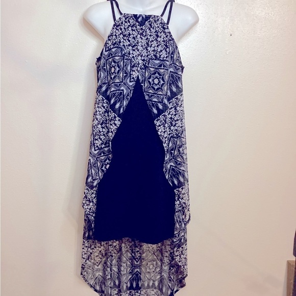 Material Girl Dresses & Skirts - Material Girl Sleeveless crop Dress